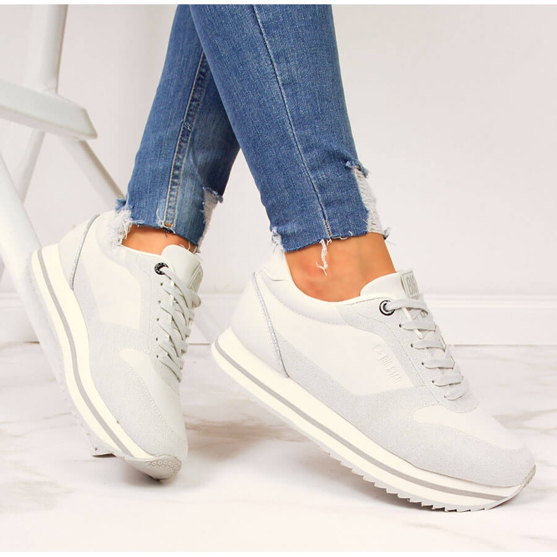 Scarpe sportive da donna sulla piattaforma bianca Big Star II274216 1