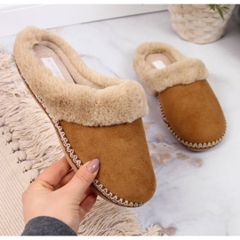Ciabatte da casa da donna con pelliccia Cloxx cammello marrone 2