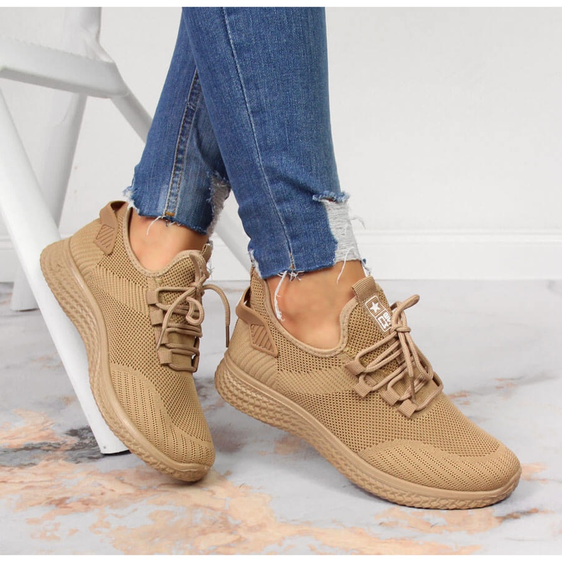 Scarpe sportive in rete beige chiaro NEWS 2