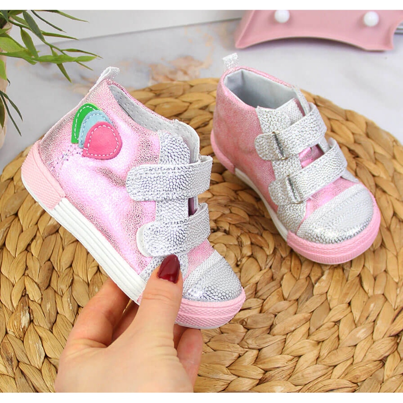 Scarpe da bambina con velcro Kornecki 6790 rosa 1