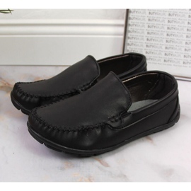 Mocassini slip-on neri da bambino Kornecki 6805 1