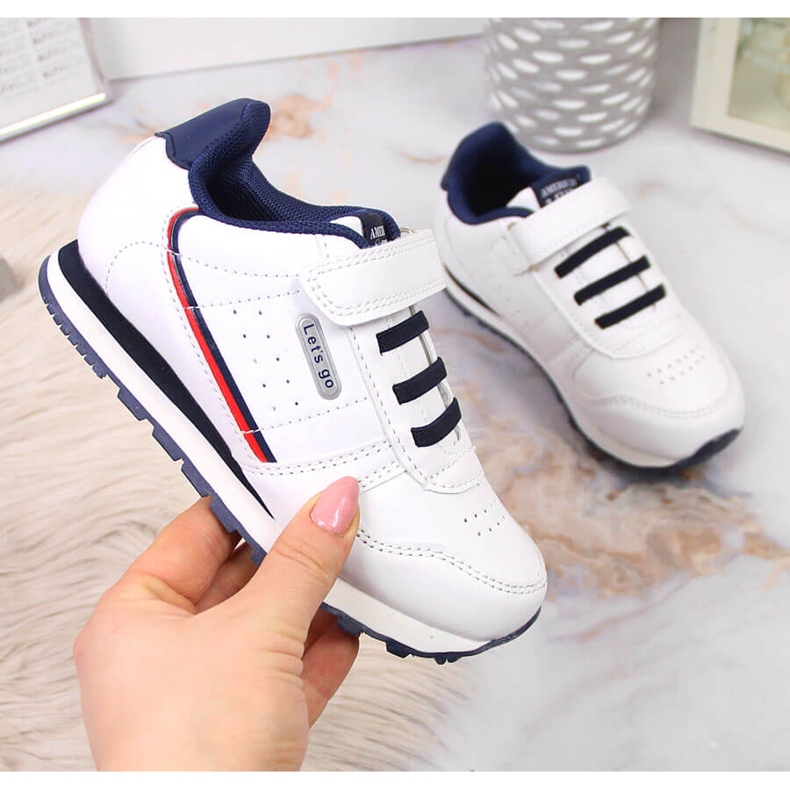 Scarpe sportive per bambini bianche con velcro American Club bianco 1