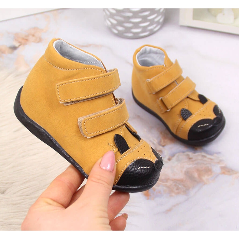 Scarpe da ragazzo con velcro cammello Kornecki 6448 marrone 1