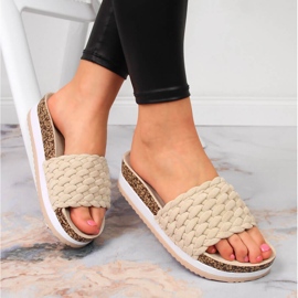 Ciabatte con plateau beige da donna Potocki 1