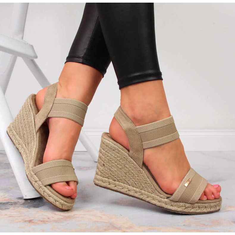 Sandali espadrillas su zeppa beige Big Star JJ274978 1