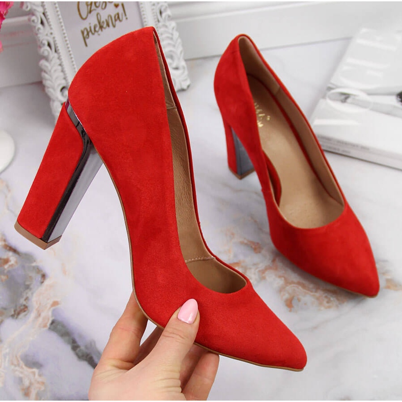 Décolleté in velour di pelle su un palo Juma rosso 1