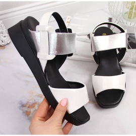 Sandali da donna su zeppa con Potocki bianco 1