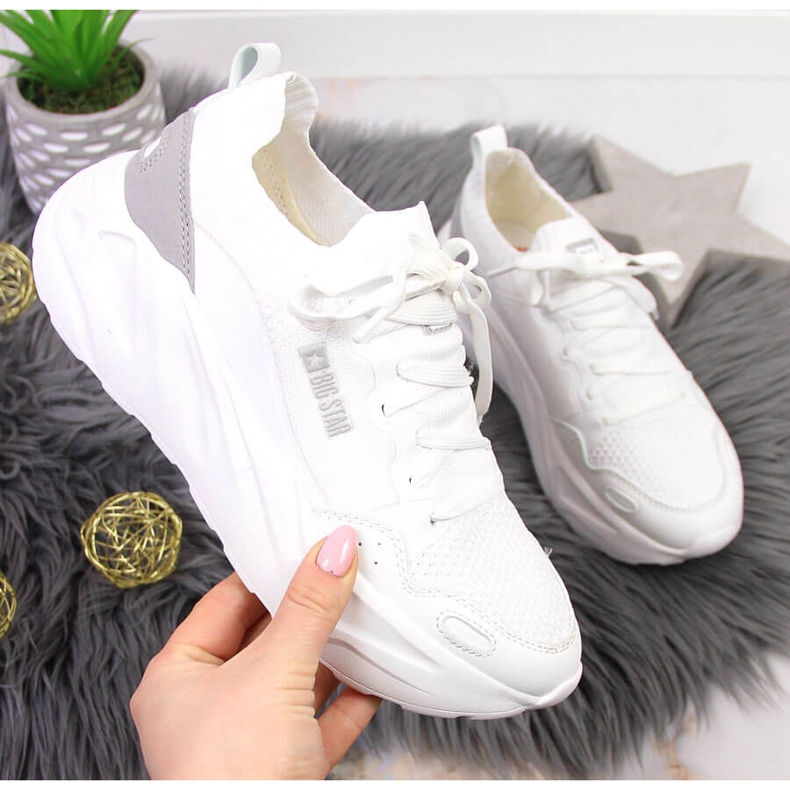 Scarpe sportive da donna bianche con plateau Big Star JJ274604 bianca 1