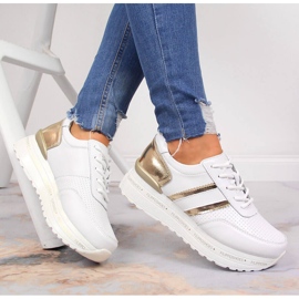Scarpe da donna in pelle su plateau bianco Filippo 1