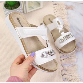 Ciabatte da donna bianche Inblu Velcro con catena bianca 1
