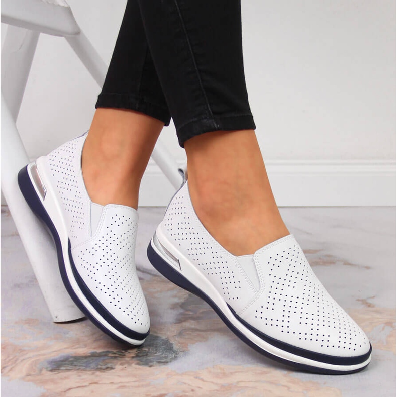Pelle traforata da donna, scarpe slip-on, T.Sokolski bianco 1