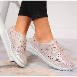 Scarpa da donna in pelle traforata, Artiker rosa perla 1