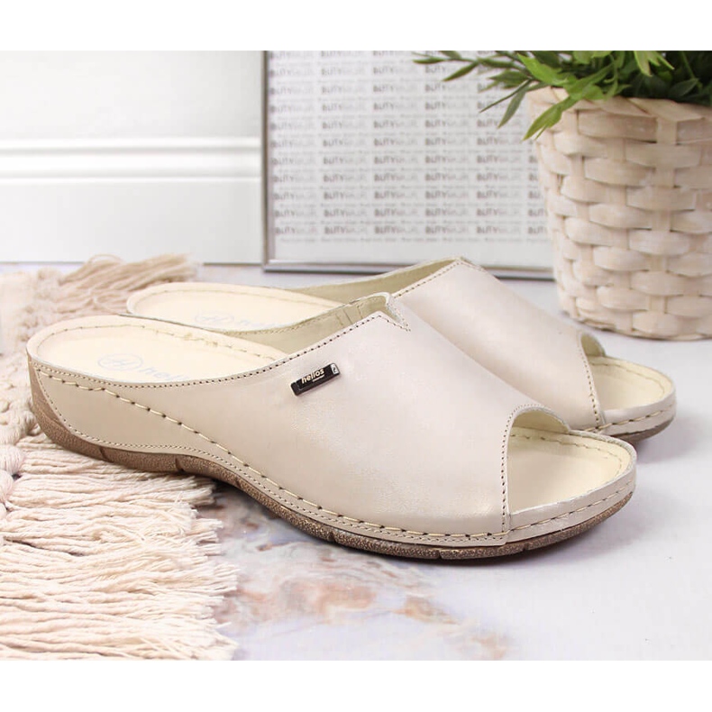 Ciabatte da donna in pelle su zeppa dorata Helios 105 d'oro 2
