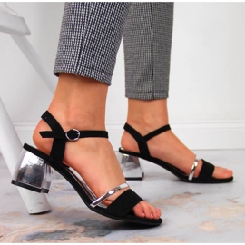 Sandali neri e argento sul palo di Sergio Leone nero d'argento 2