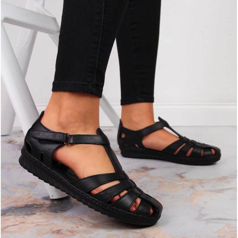 T.Sokolski Sandali da donna neri con velcro di T. Sokolski nero 2