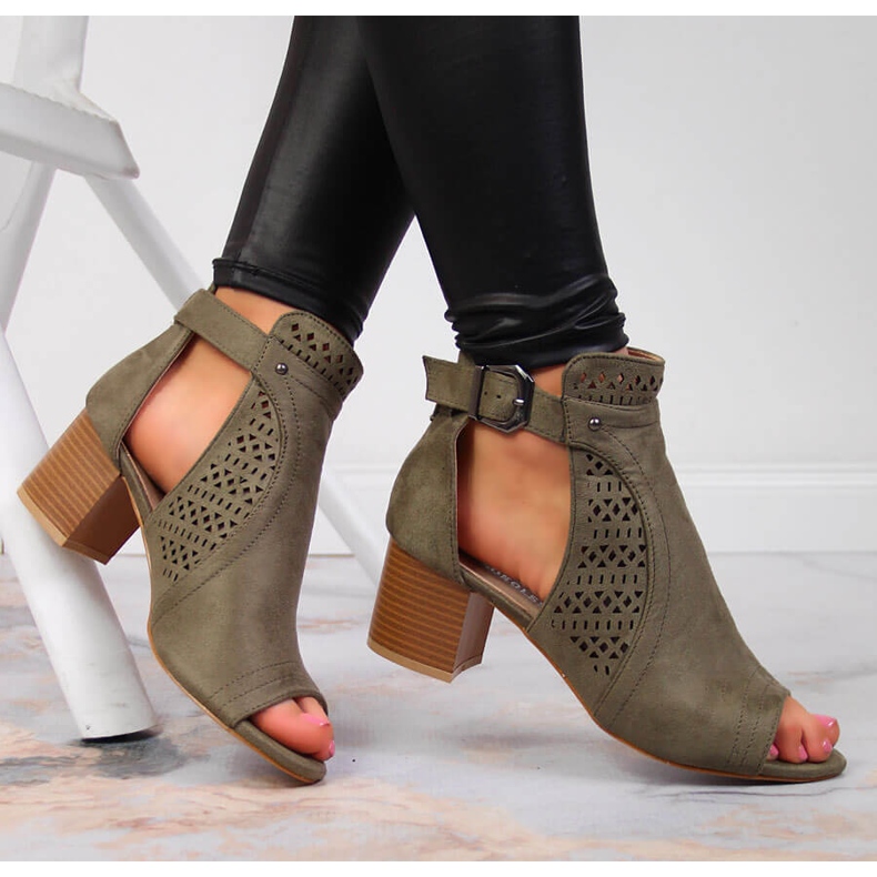 Sandali da donna con kaki traforato T.Sokolski cachi verde 1