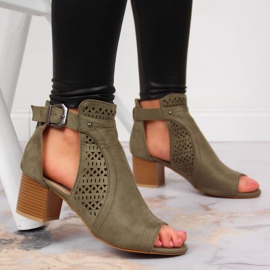 Sandali da donna con kaki traforato T.Sokolski cachi verde 2