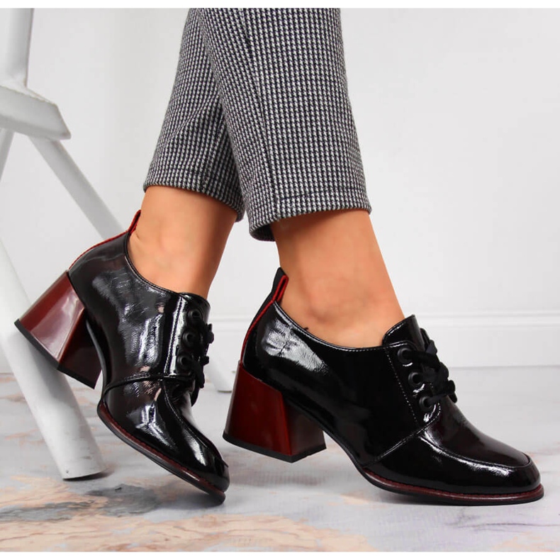 Scarpa da donna in pelle su blocco Filippo nero 1