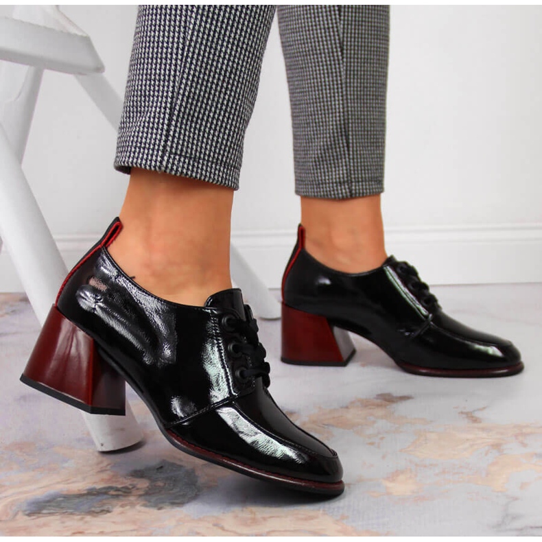 Scarpa da donna in pelle su blocco Filippo nero 2