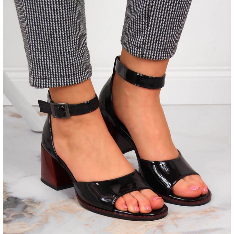 Sandali neri Filippo in vernice nera nero 2