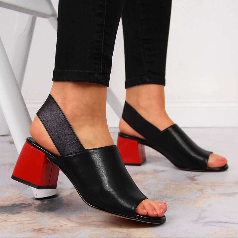 Sandali da donna Filippo neri in pelle con elastico nero 2