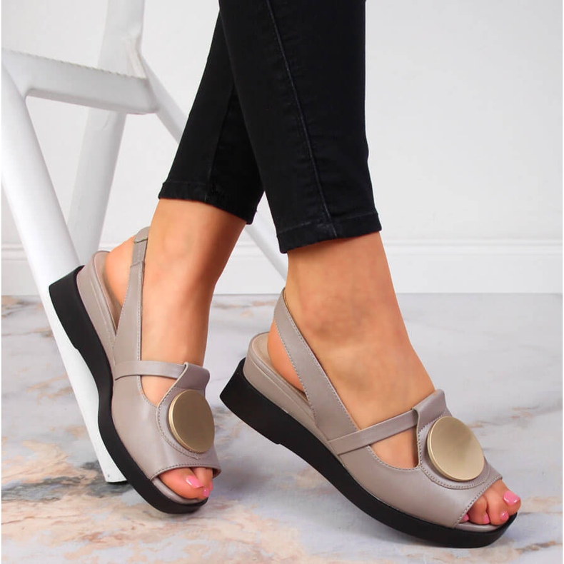 Sandali da donna in pelle con zeppa Artiker tortora beige 1