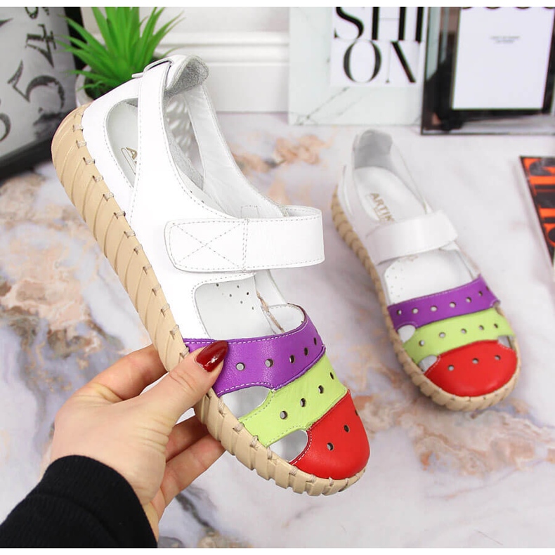Sandali da donna in pelle con Artiker traforati bianco multicolore 1