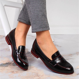 Scarpa da donna in pelle lordsy laccata nera Juma nero 2