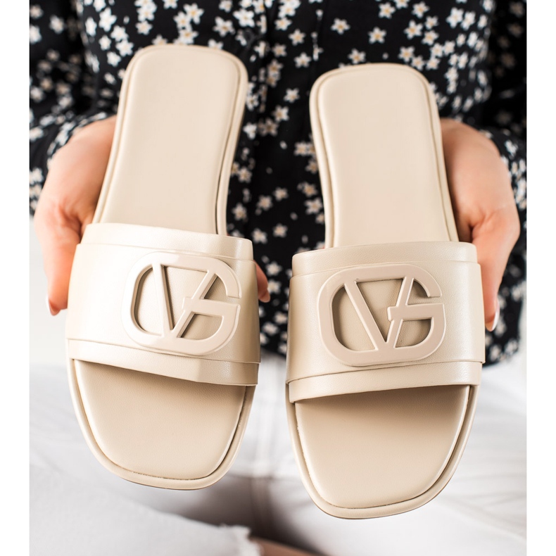 TRENDI Ciabatte beige 1