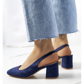 Décolleté blu navy con tacco aperto di Panova 1