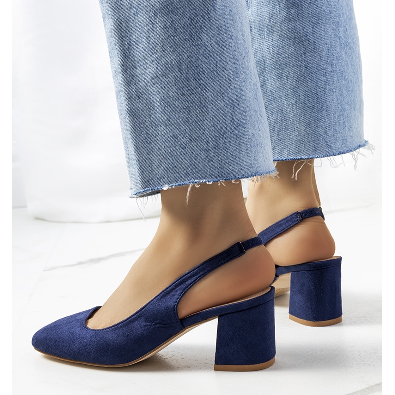 Décolleté blu navy con tacco aperto di Panova 1