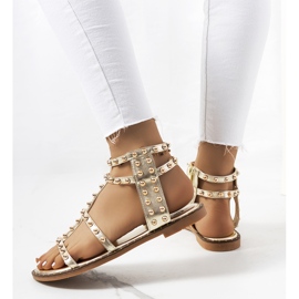 Sandali Kabor oro con borchie d'oro 1