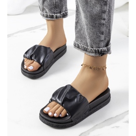 Ciabatte nere sulla piattaforma Baldwin nero 1