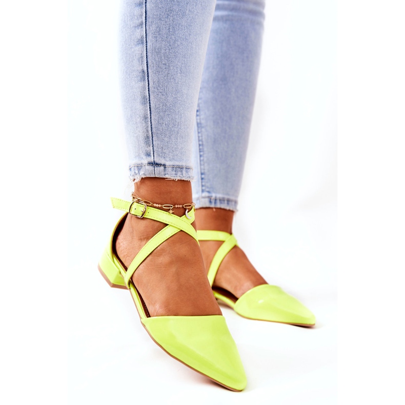 WS1 Décolleté In Vernice Con Tacco Basso Giallo Fluo Giovanna 2