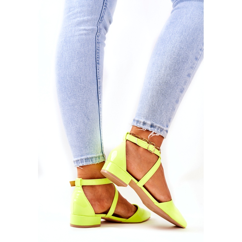 WS1 Décolleté In Vernice Con Tacco Basso Giallo Fluo Giovanna 4
