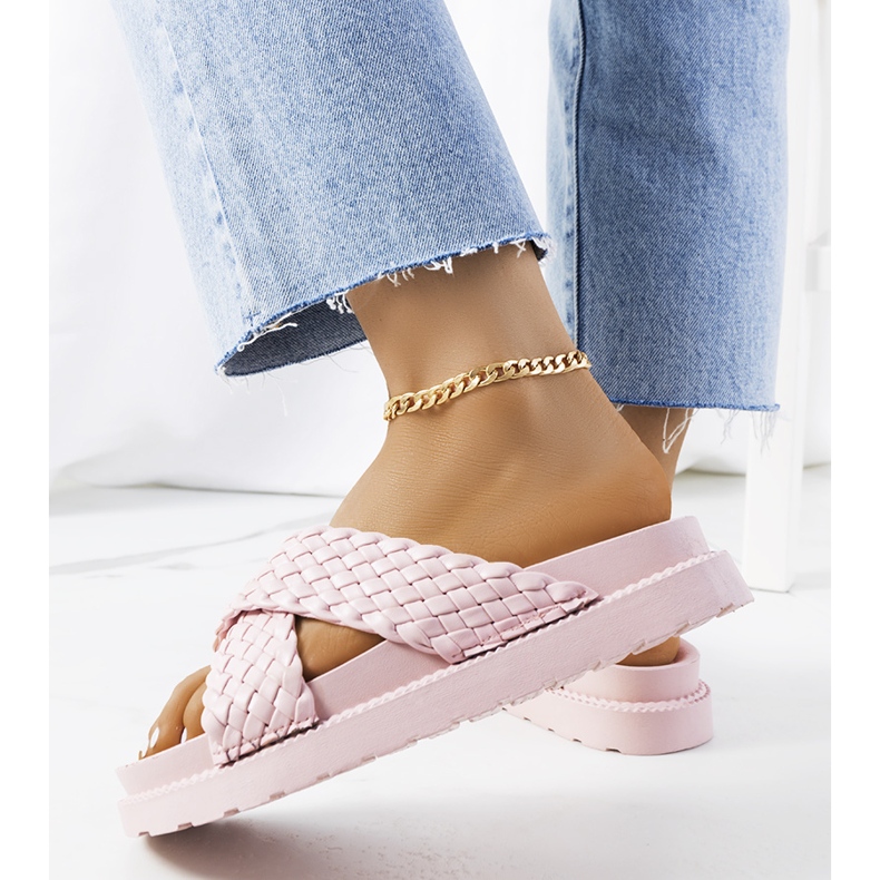 Ciabatte rosa sulla piattaforma Bierings 2