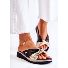 PE1 Comode pantofole da donna in pelle nere e dorate Neyla nero 1