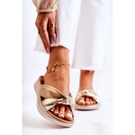 PE1 Comode Pantofole da Donna in Pelle Beige e Oro Neyla d'oro 1