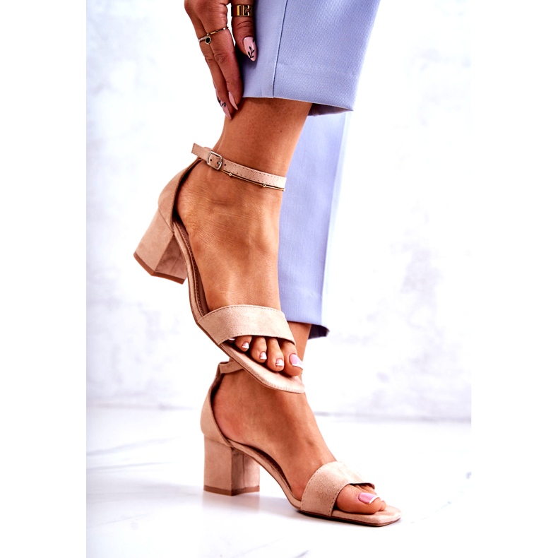 Vinceza Sandali in pelle scamosciata alla moda su tacco alto, beige 2