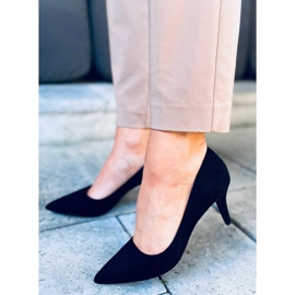 Stiletti su un comodo tacco Holly Black nero 2