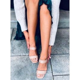 Sandali con tacco Beige Peonia 1