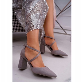 Décolleté con tacco da donna in grigio spitz 1