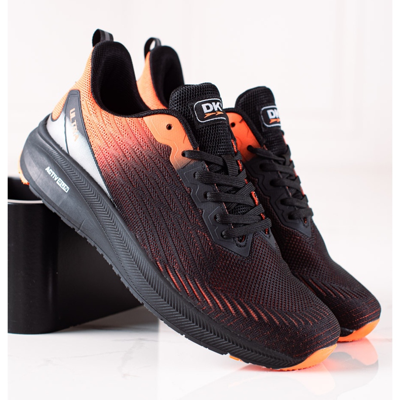 DK Scarpe Activ Run da uomo nero arancia 1