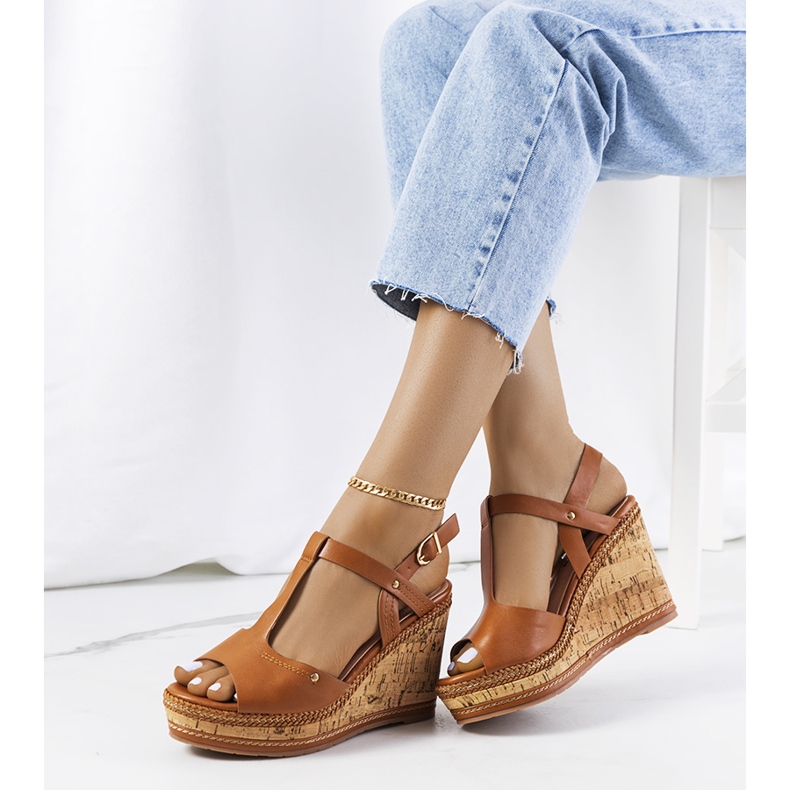 Sandali con zeppa marroni di Alannah marrone 1