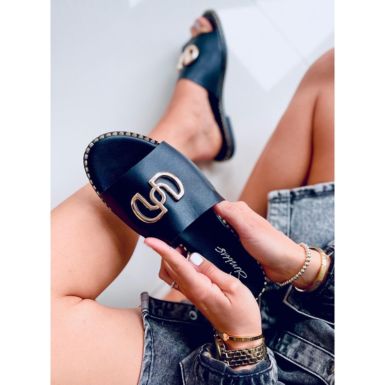 Ciabatte da donna Larisa nere nero 1