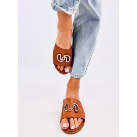 Ciabatte da donna Larisa Camel marrone 1