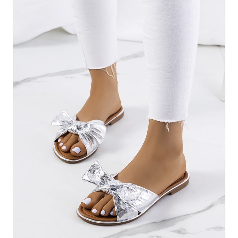 Ciabatte argento con fiocco Yoho 1
