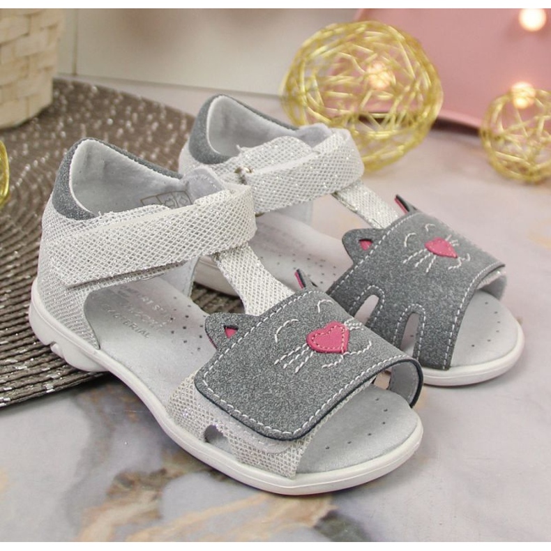 Sandali con velcro per donna Kornecki Jr.KOR6859 grigio argento ['argento'] d'argento 2