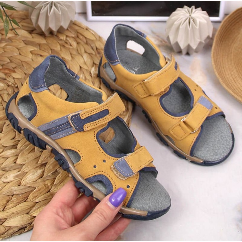 Sandali con velcro Kornecki Jr KOR6188A cammello marrone 1