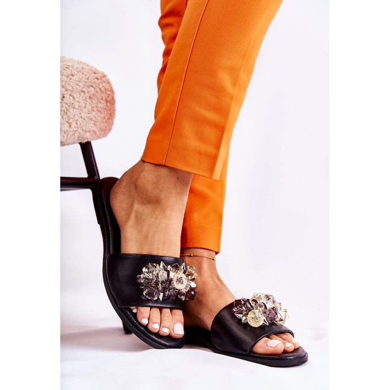 Ciabatte Da Donna In Pelle Con Ornamento Nicole 2726 Nero 1